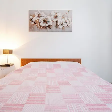 Charming Little Apartment Cilipi Exterior photo